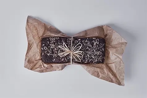 Embrulho com papel de seda